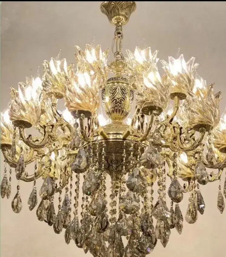 لوستربیست شعله ده شاخه در گارگاه کارمندا|لوستر و چراغ آویز|کرمانشاه, |دیوار