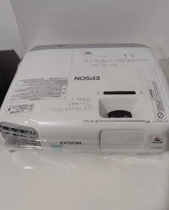 فروش انواع ویدیو پروژکتور و پرده نمایش|تلویزیون و پروژکتور|گنبد کاووس, |دیوار