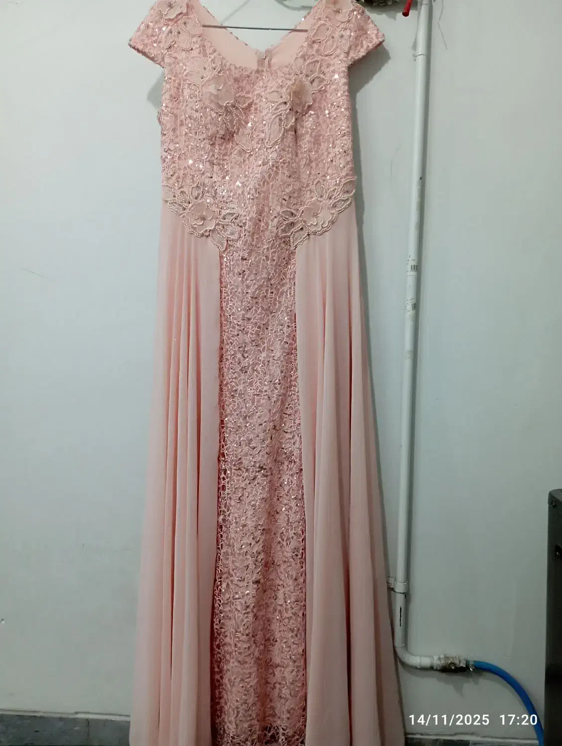 لباس درحدنوو فقط دوبار استفاده شده سایز3|لباس|مبارکه, |دیوار