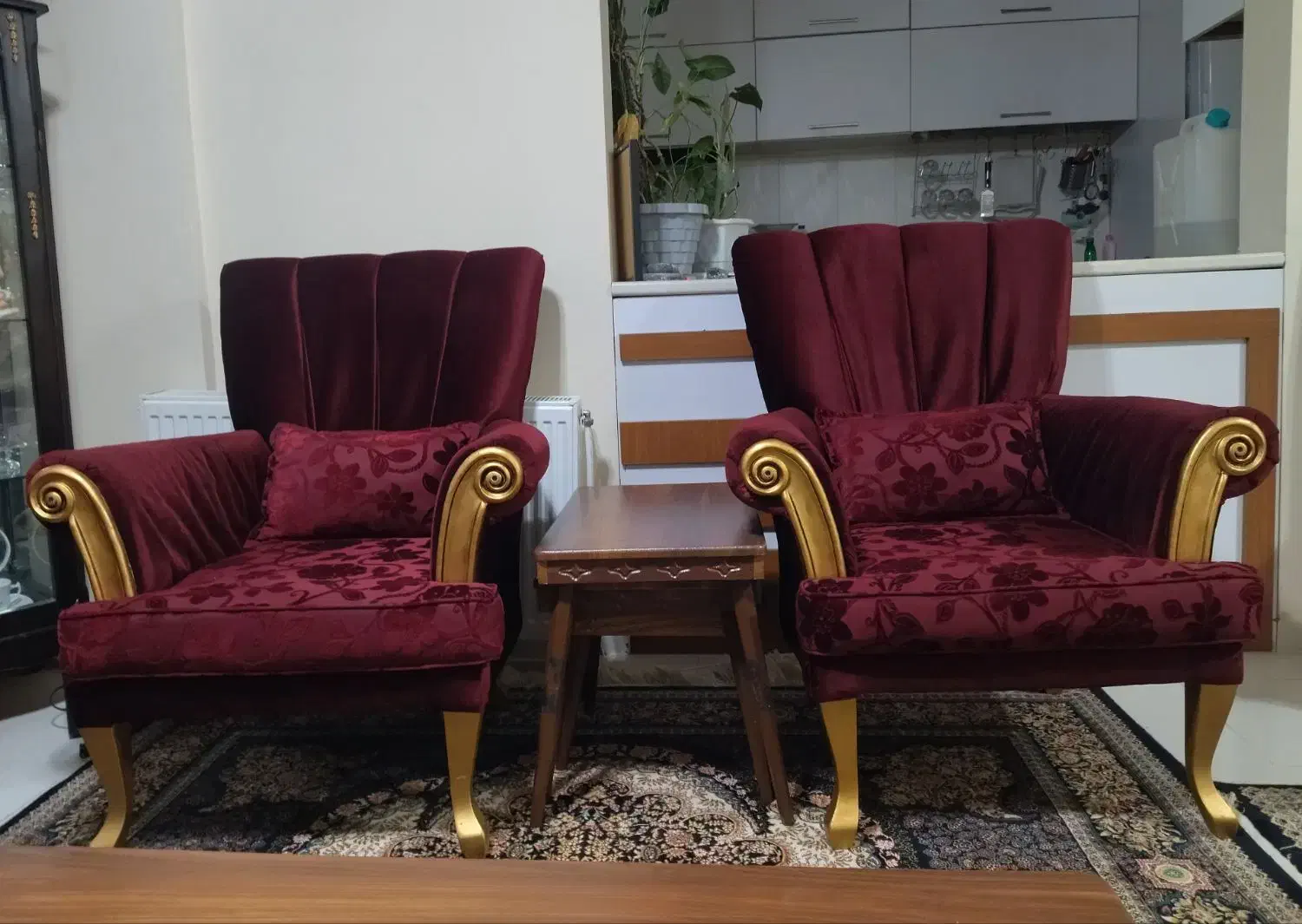 مبل در حد نو|مبلمان خانگی و میز عسلی|پرند, فاز ۶|دیوار