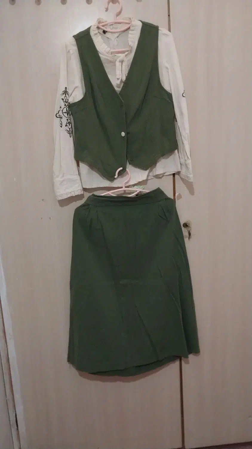 لباس دخترونه|لباس|پاکدشت, پاکدشت (مامازند)|دیوار