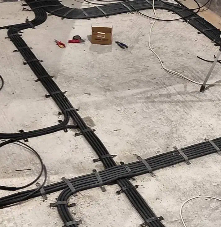 برقکار وسیم کشی رفع ایرادات برقی وتک فاز وسه فاز|خدمات پیشه و مهارت|چالوس, |دیوار