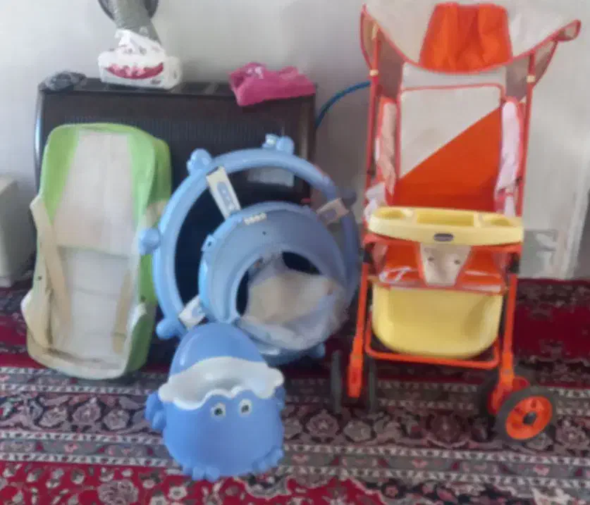 کالسکه . صندلی دستشویی کودک . نی نی لای لای .|کالسکه و لوازم جانبی|مرودشت, رامجرد یک|دیوار