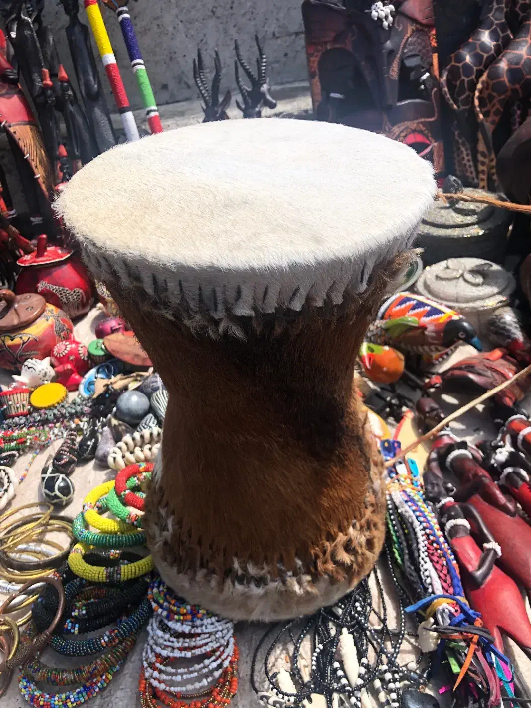 دمام کنیایی|درام و پرکاشن|بندرعباس, |دیوار