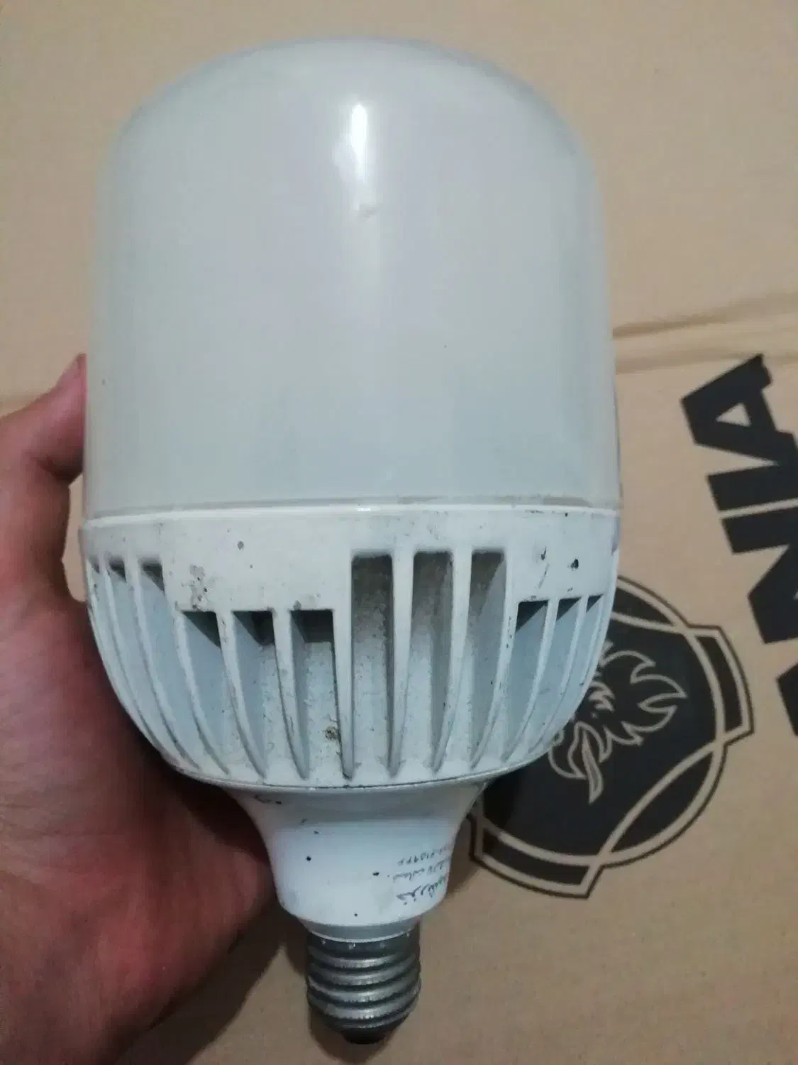 لامپ ال ای دی زرد 2 عدد|لامپ و چراغ|محمدشهر, محمدشهر|دیوار