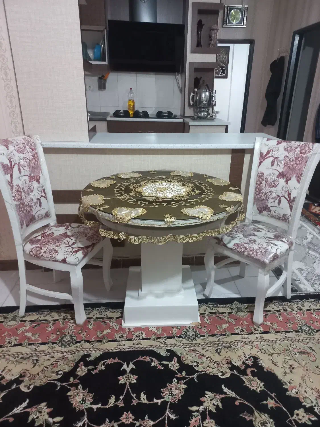 میزنهار خوری دونفره|میز و صندلی غذاخوری|بروجرد, |دیوار