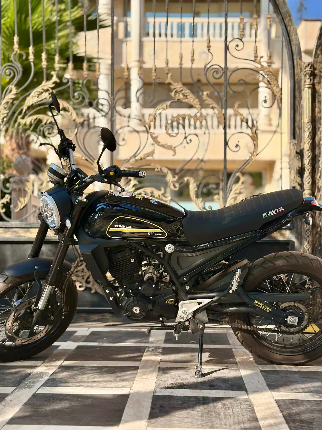 کویر st3 220 مدل 1402|موتورسیکلت|شیراز, تپه تلویزیون|دیوار
