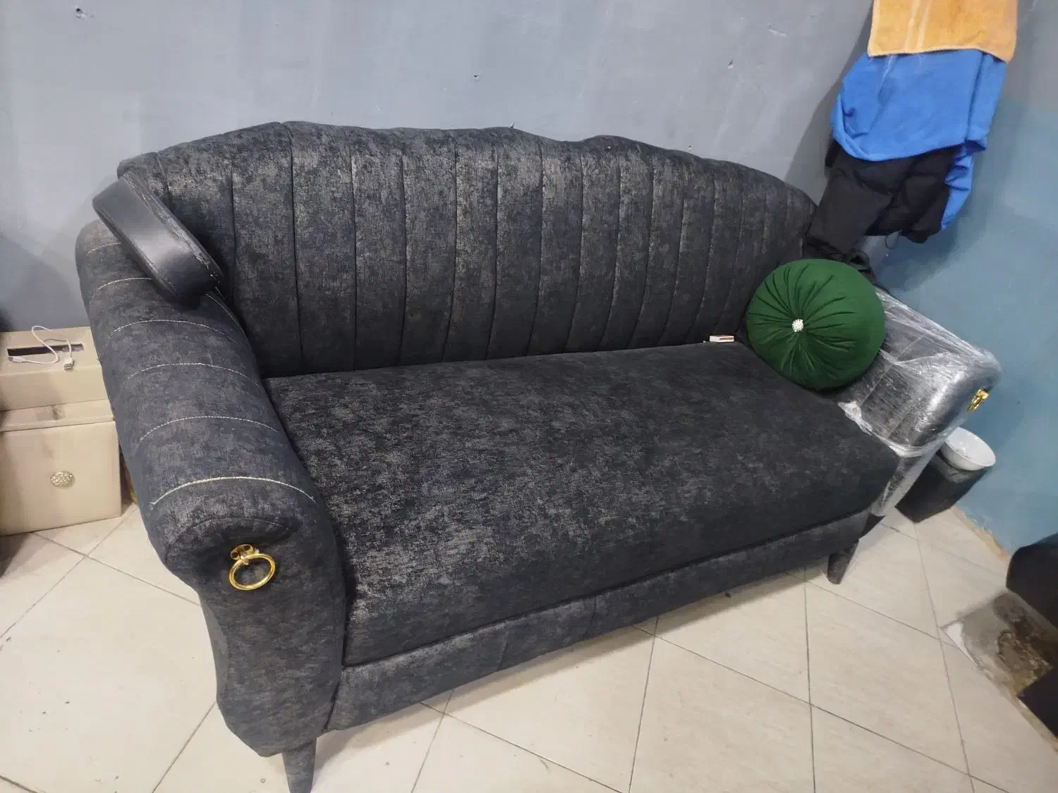 تمام لوازم آرایشگاه تکی تکی هم به فروش میرسد|آرایشگاه و سالن‌های زیبایی|مشهد, شهید قربانی|دیوار