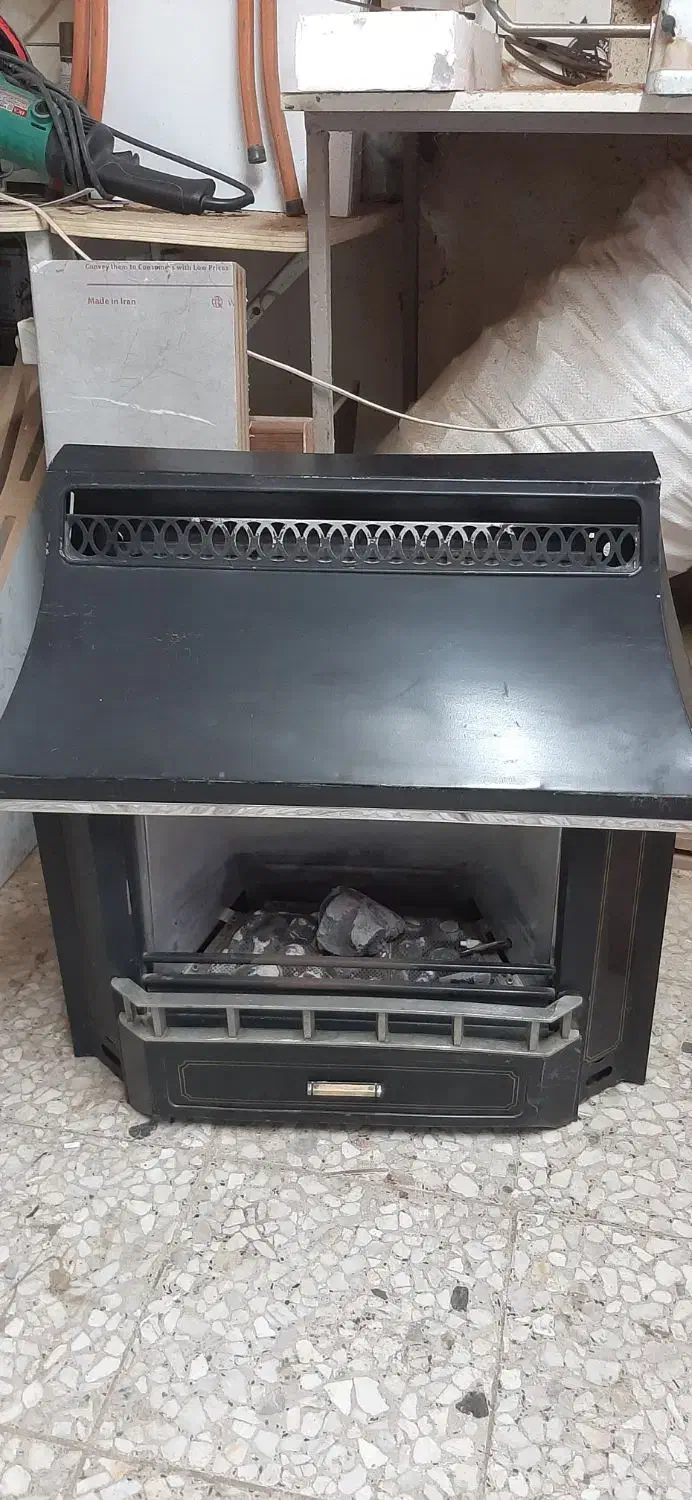 بخاری شومینه ای کوچک|بخاری، هیتر، شومینه|بندر انزلی, زنبق|دیوار