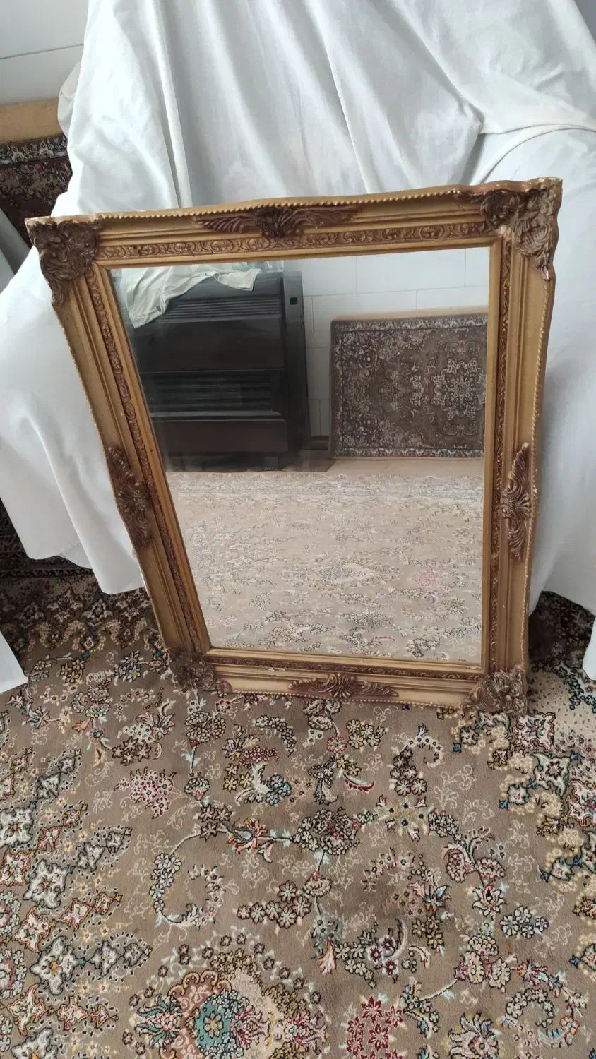 آیینه (آینه)|آینه|قم, شاه ابراهیم|دیوار