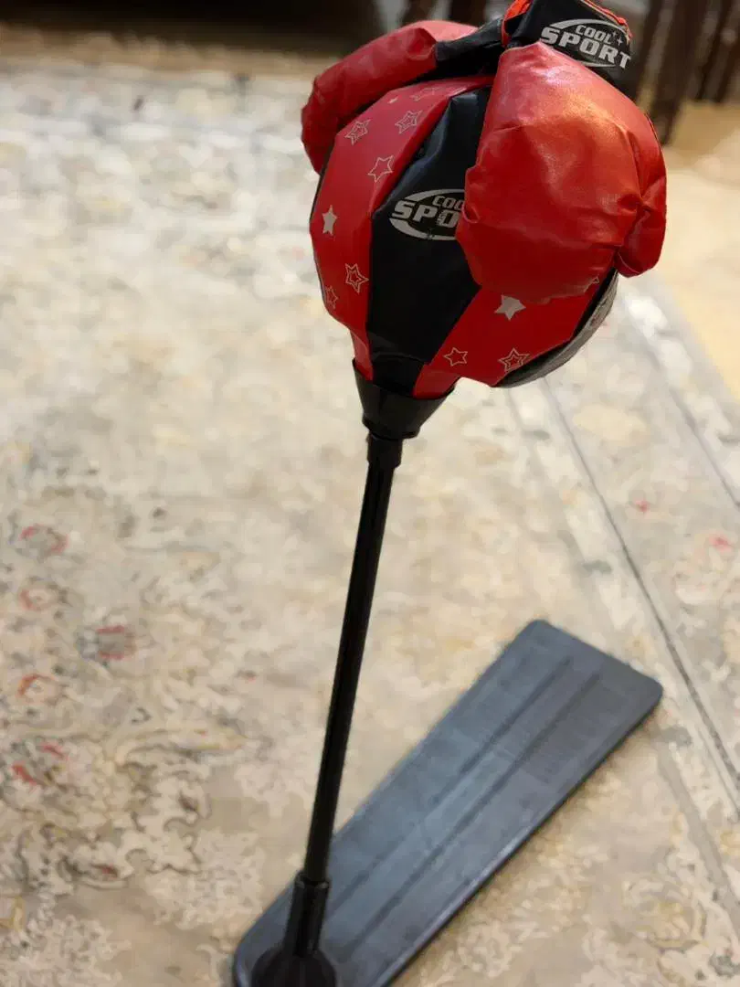 کیسه بوکس ایستاده کودکانه همراه با دستکش|تجهیزات ورزشی|تهران, فردوس|دیوار