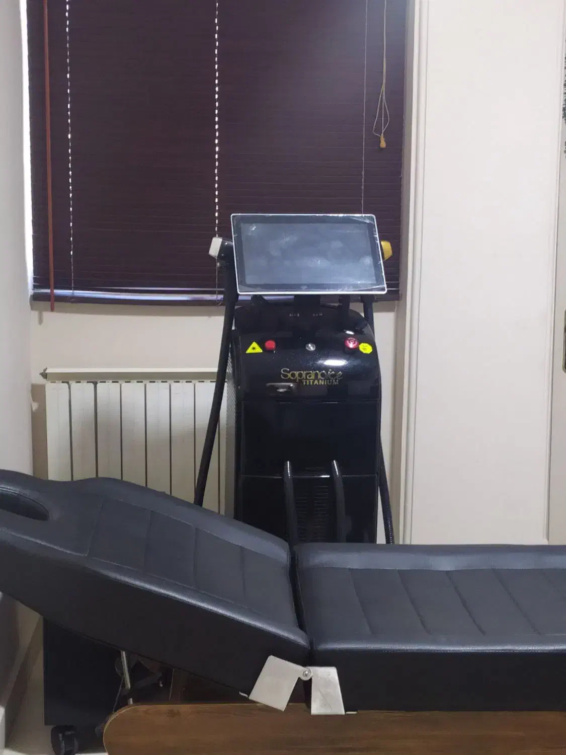 لیزر|خدمات آرایشگری و زیبایی|بابل, |دیوار