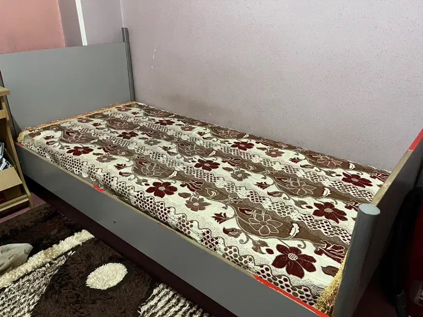 تخت خواب تک نفره|تخت و سرویس خواب|تبریز, |دیوار