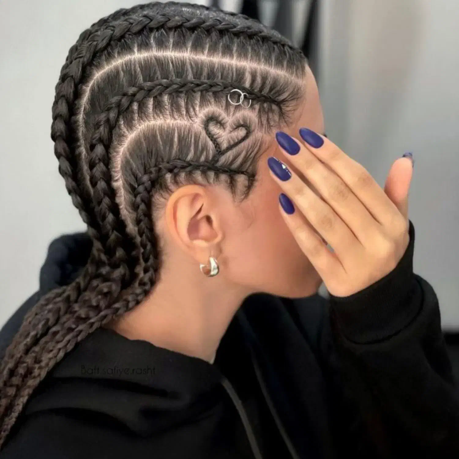 آموزش و خدمات بافت مو تخصصی|خدمات آرایشگری و زیبایی|رشت, صفاری|دیوار