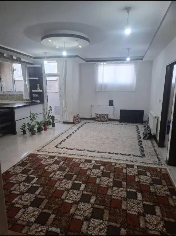 واحد 90 متری دارای 300 میلیون وام در شهرک سیمرغ|فروش آپارتمان|برخوار, |دیوار