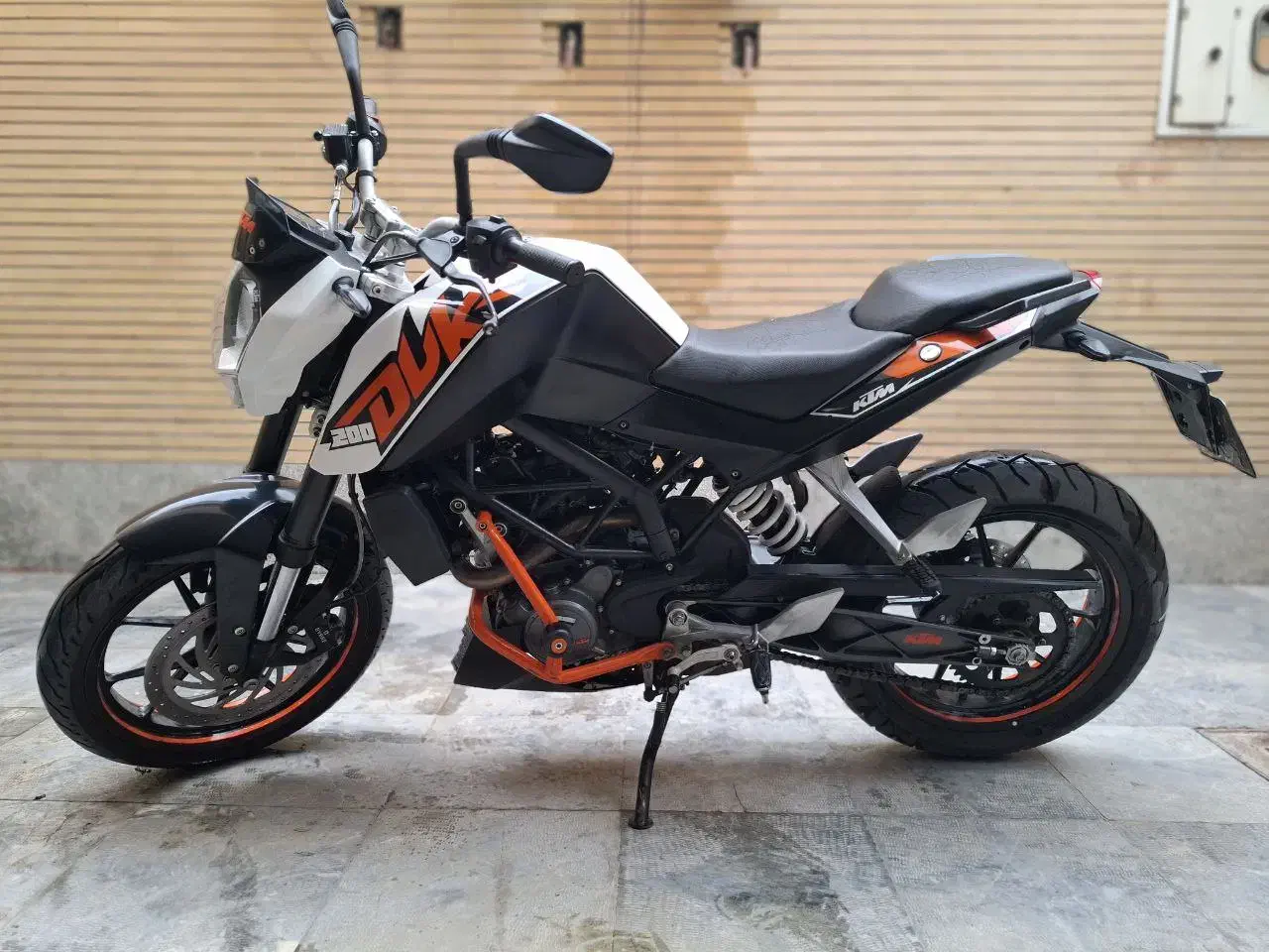 دوک ۲۰۰|موتورسیکلت|اصفهان, خلجا|دیوار