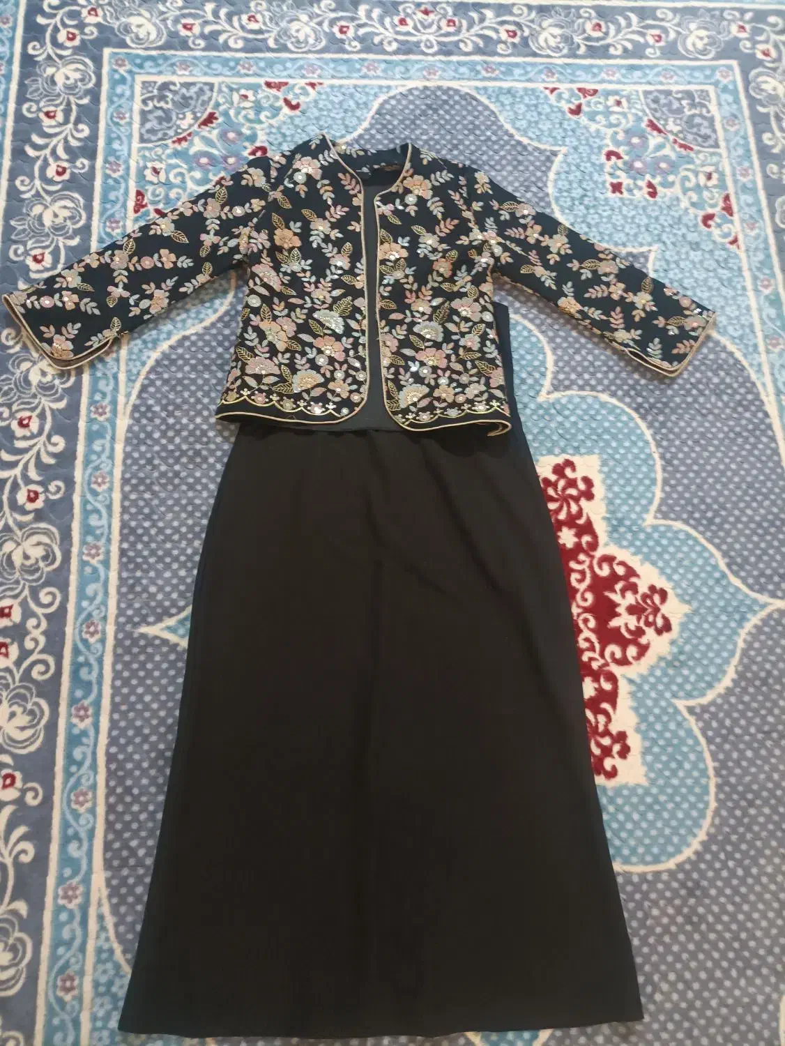 لباس مجلسی|لباس|یاسوج, |دیوار