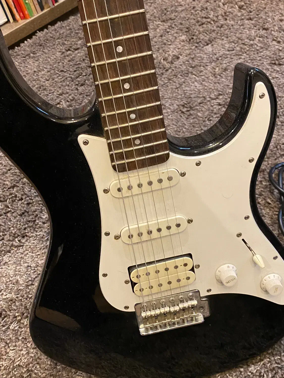 گیتار الکتریک یاماها EG112 همراه با آمپلی‌فایر|گیتار، بیس، امپلیفایر|تهران, دروس|دیوار