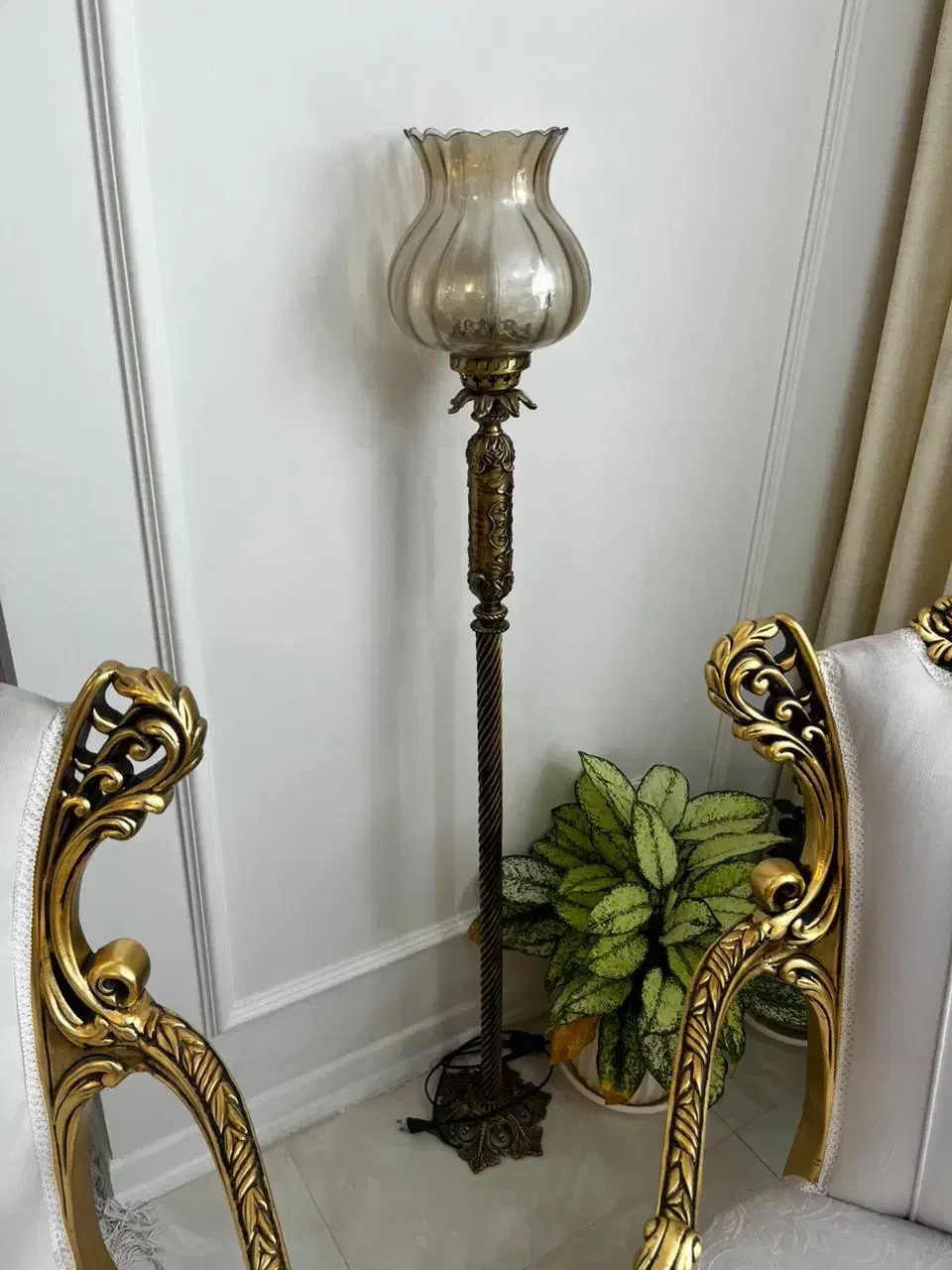 لوستر برنز|لوستر و چراغ آویز|حمیدیا, |دیوار