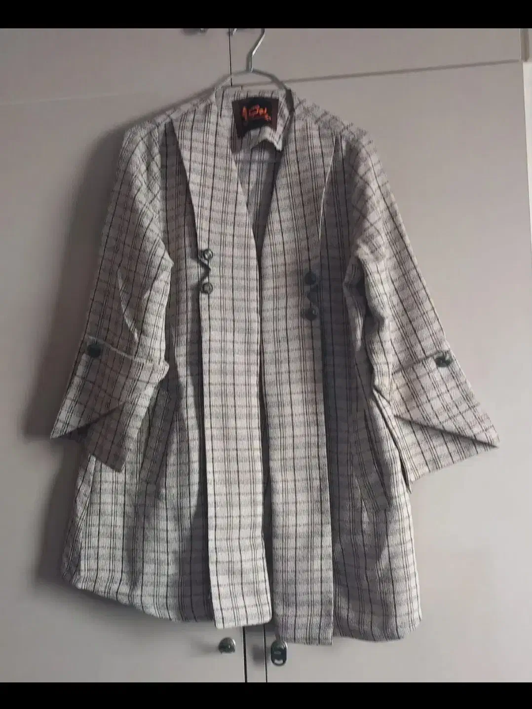 پالتو و کت شلوار مجلسی و شلوار جین و لباس دختربچه|لباس|نسیم‌شهر, |دیوار