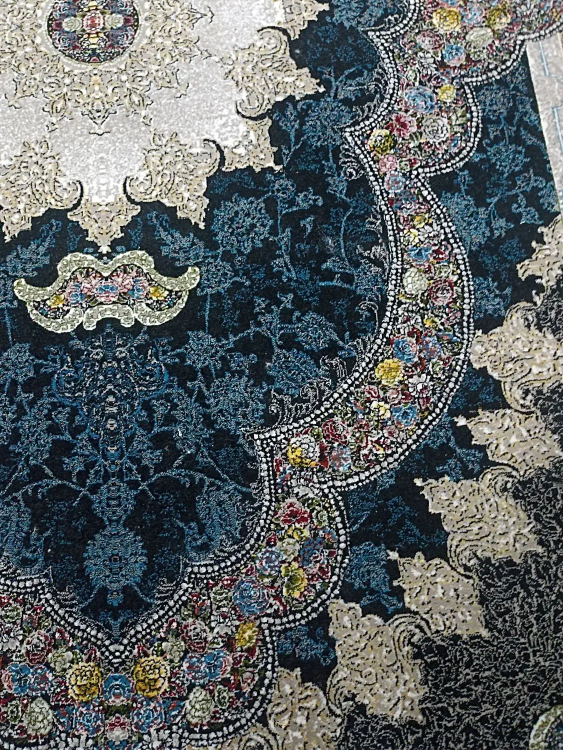 فرش های تمام نخ 700شانه تک 6متری ۶۵۰۰میلیون|فرش|نورآباد, |دیوار