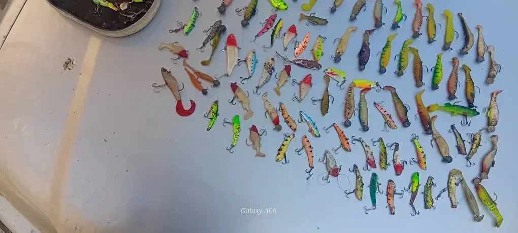 طعمه مصنوعی|ماهیگیری|اصفهان, سرشبادران|دیوار