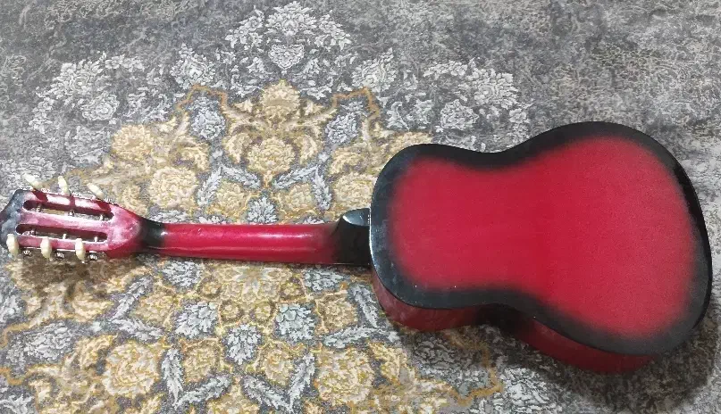 مینی گیتار آموزشی اسباب بازی کودکان|گیتار، بیس، امپلیفایر|نسیم‌شهر, |دیوار