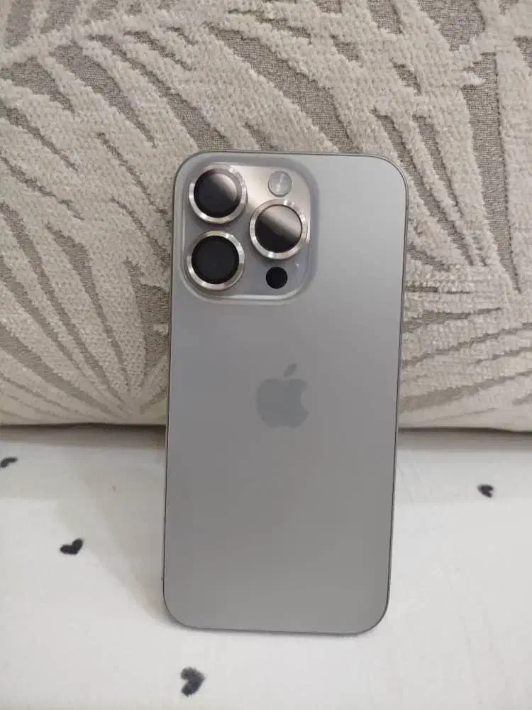 ۱۵ پرو|موبایل|تهران, شیخ هادی|دیوار