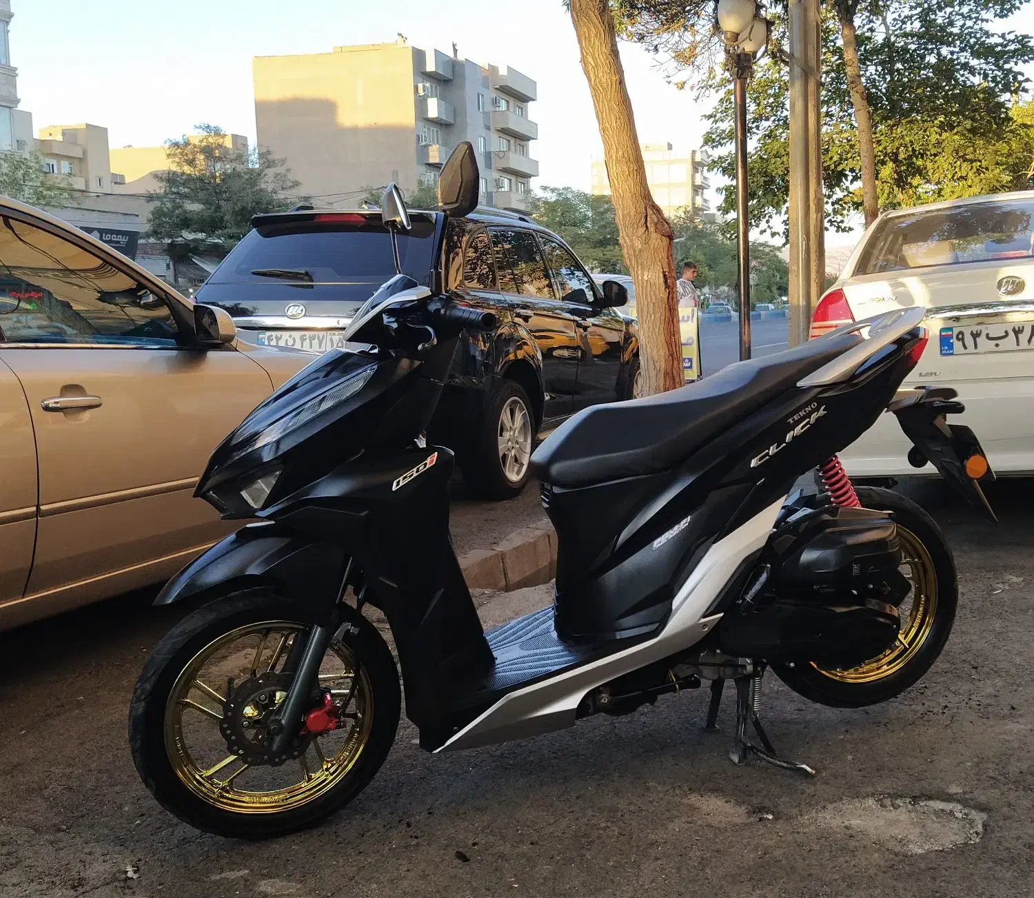 موتورسیکلت کلیک مدل 1403 رادیات دار|موتورسیکلت|تبریز, |دیوار