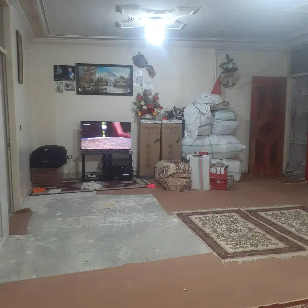 ویلایی طبقه اول ۸۰متر۲خواب پارکینگ محمدشهرفردوسی۵|اجارهٔ خانه و ویلا|محمدشهر, شهرک چمران|دیوار