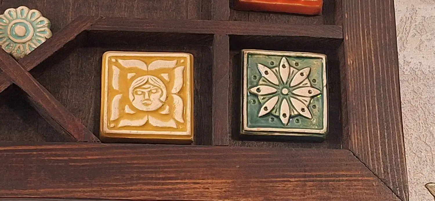 ساعت دیواری چوبی همراه باکس|ساعت دیواری و تزئینی|اصفهان, سرتاوه|دیوار