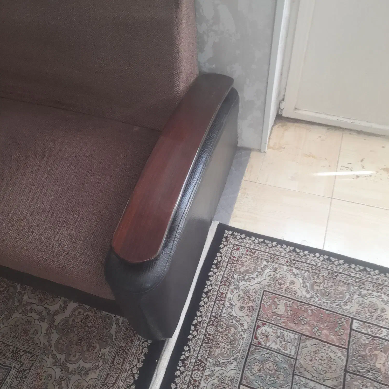 مبل ۷ نفره میز گل میز|مبلمان خانگی و میز عسلی|شیراز, شاهجیان|دیوار