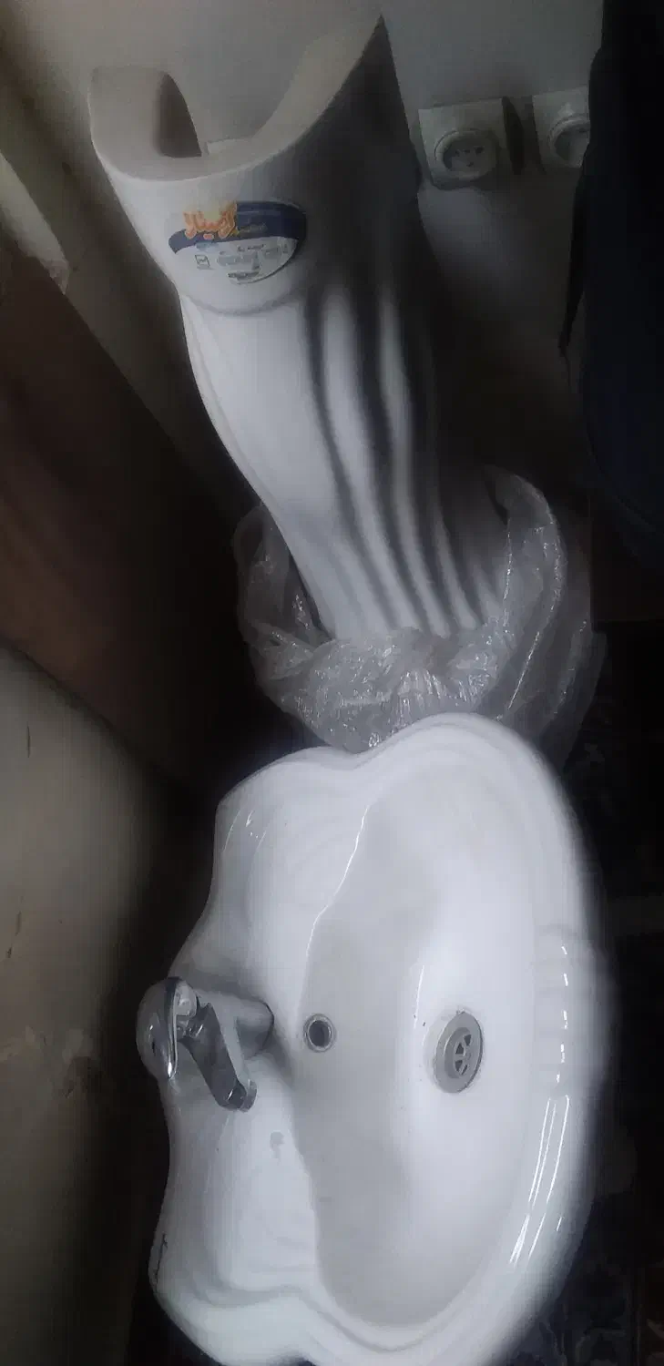 روشویی در حد نو|لوازم سرویس بهداشتی|تهران, کوثر|دیوار