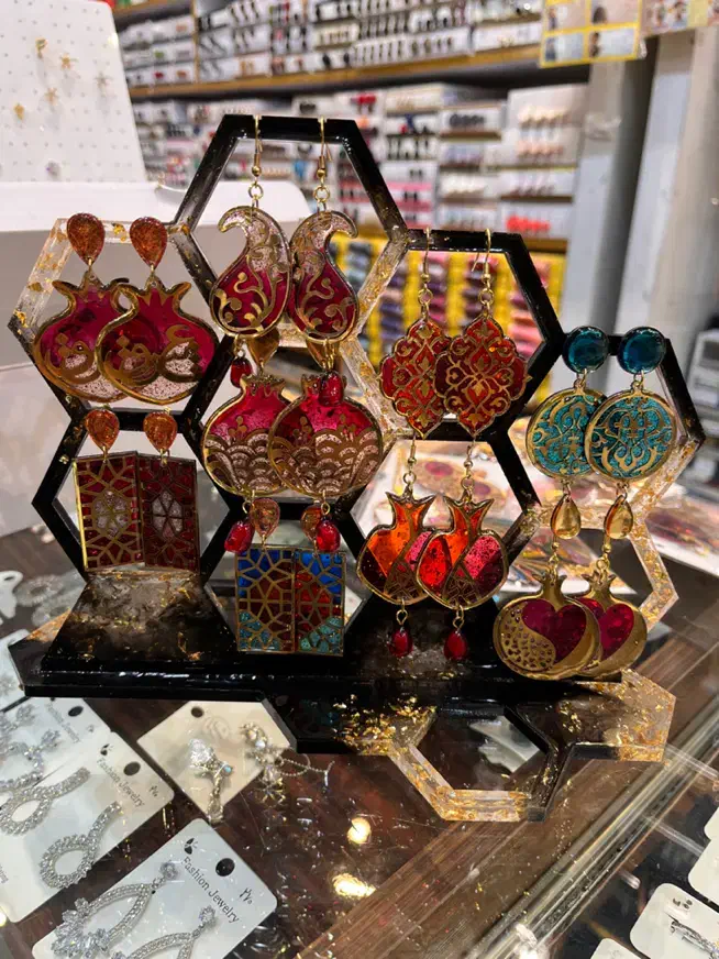 اکسسوری بدلیجات گوشواره یلدایی طرح انار رزینی|بدلیجات|تهران, هاشمآباد|دیوار