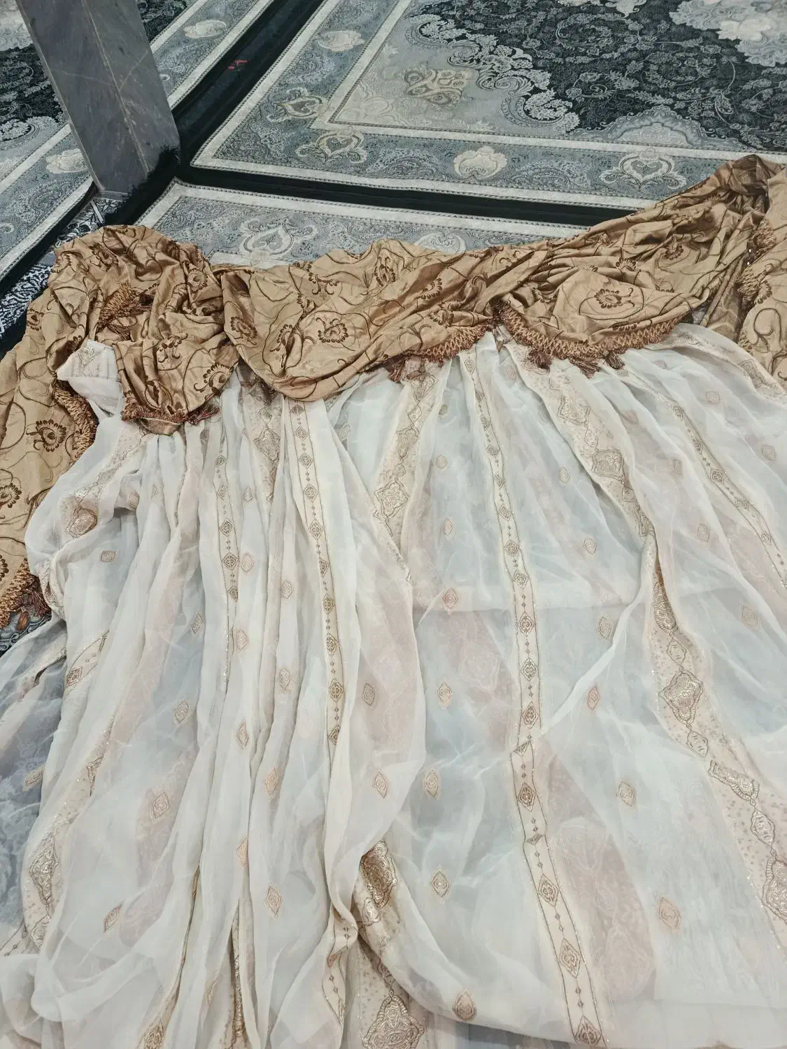 پرده در حدنو سالم وتمیز|پرده، رانر، رومیزی|کاشان, راوند|دیوار