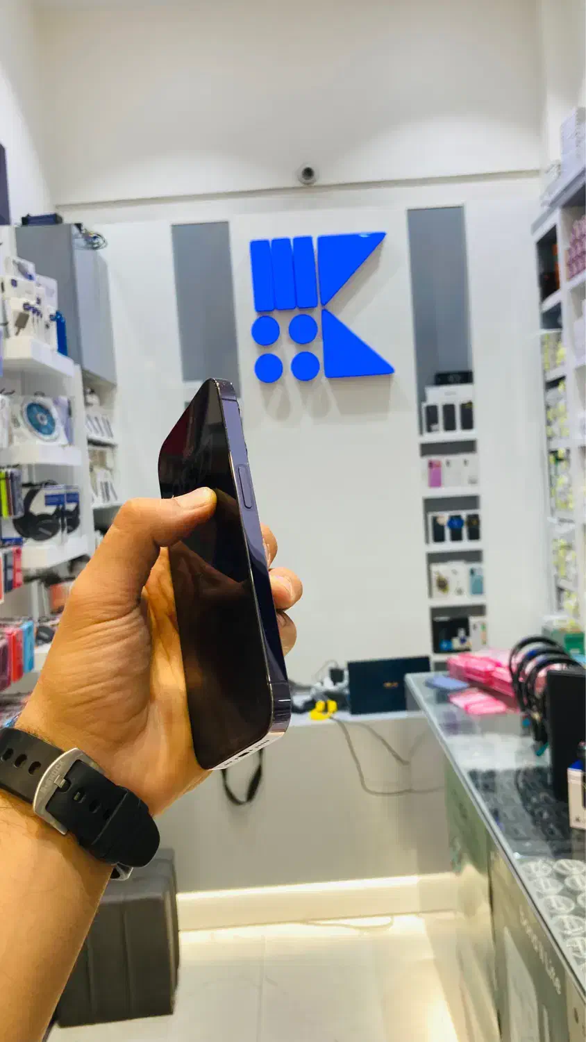 اپل iphone 14 Pro با حافظه 256 گیگابایت|موبایل|تهران, صادقیه|دیوار