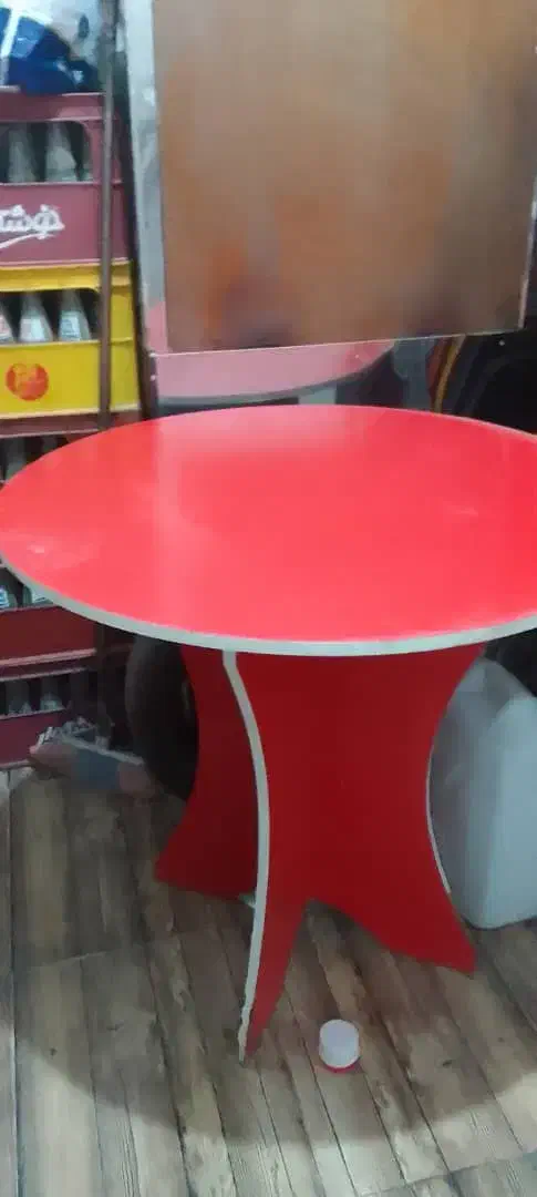 دوعددمیزگردپایه بلندبرای مغازه ساندویچی|میز و صندلی غذاخوری|خوی, |دیوار