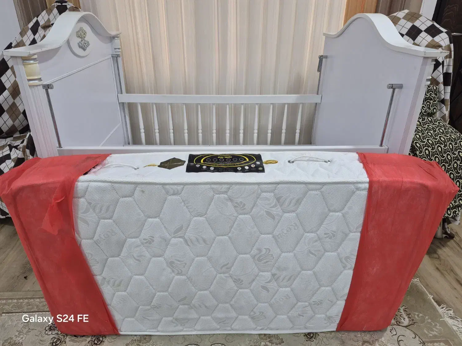 تخت نوزادی همراه با تشک|تخت و صندلی بچه|بندر کنگان, |دیوار