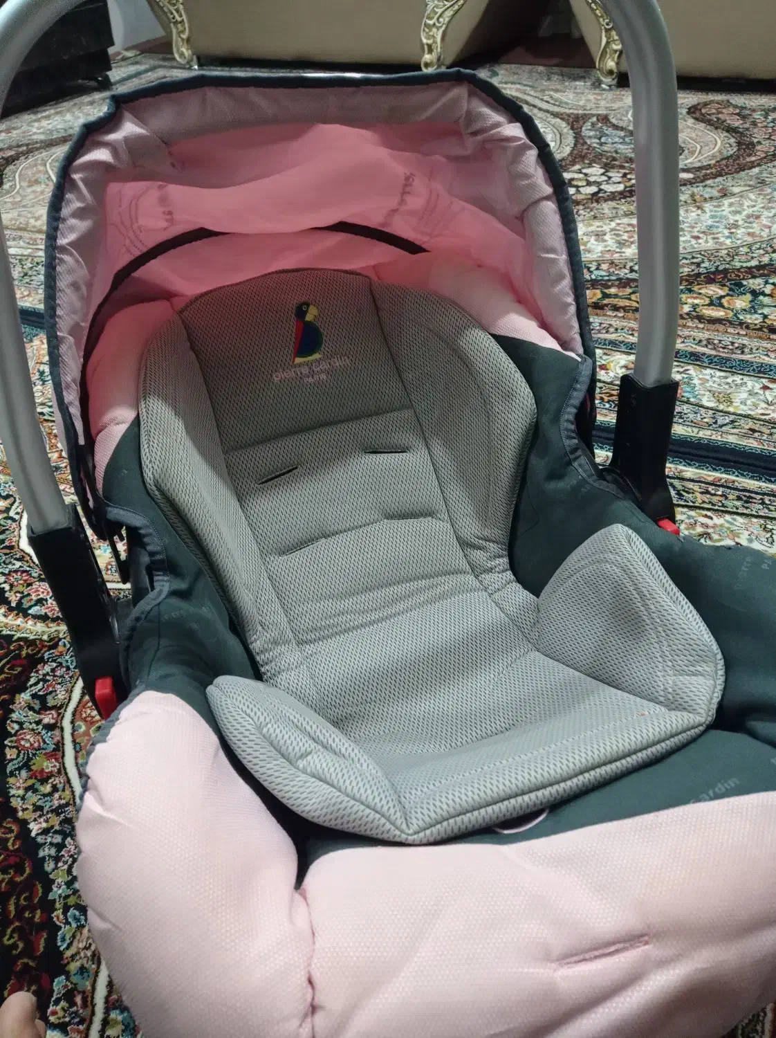 کریربچه|کالسکه و لوازم جانبی|دهگلان, |دیوار