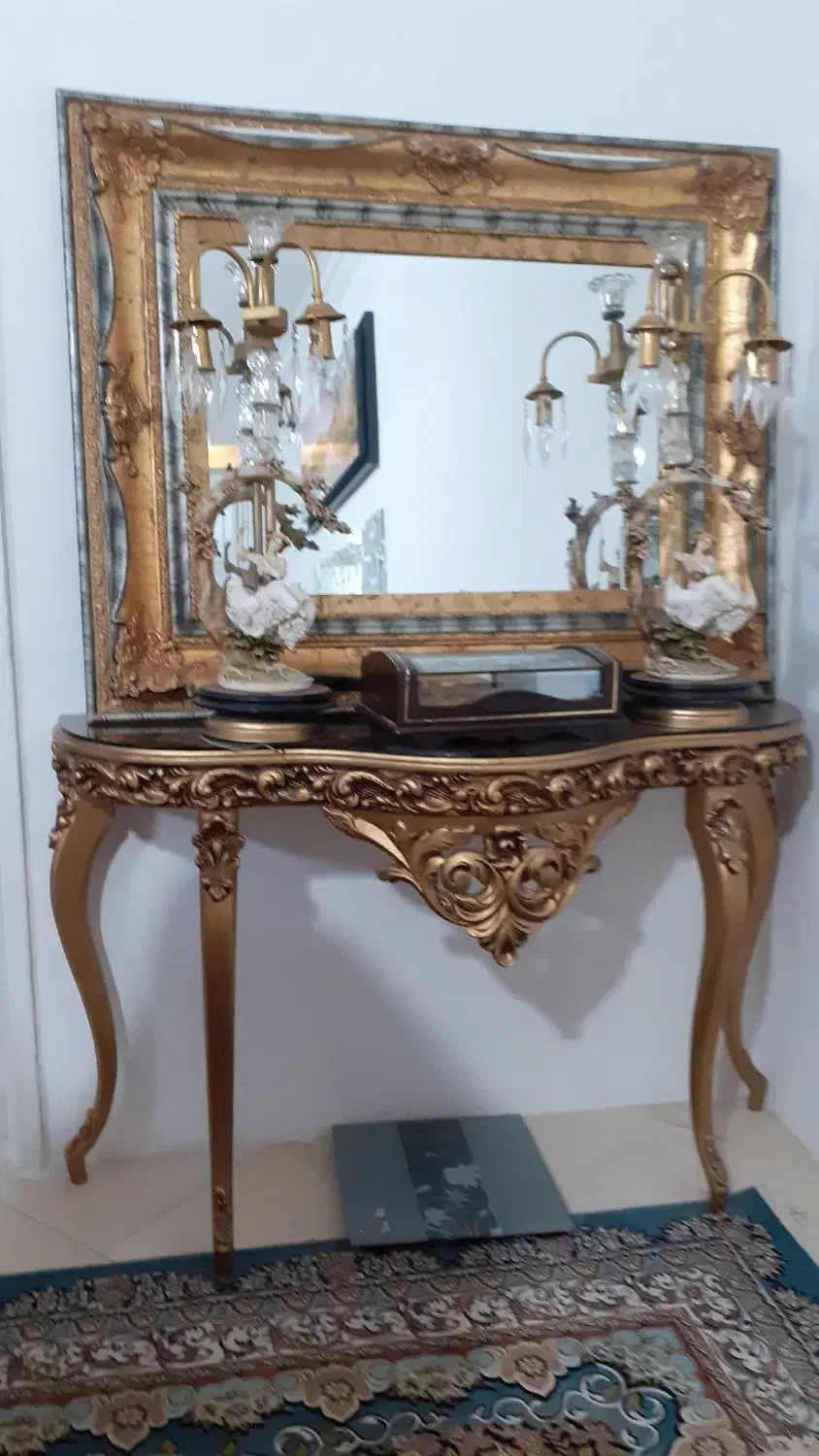 اینه شمعدان|آینه|مشهد, چهارچشمه|دیوار