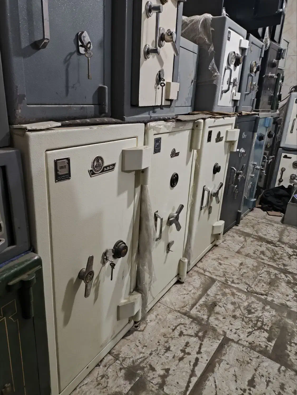 گاوصندوق درنسیم شهر|ابزارآلات|نسیم‌شهر, |دیوار