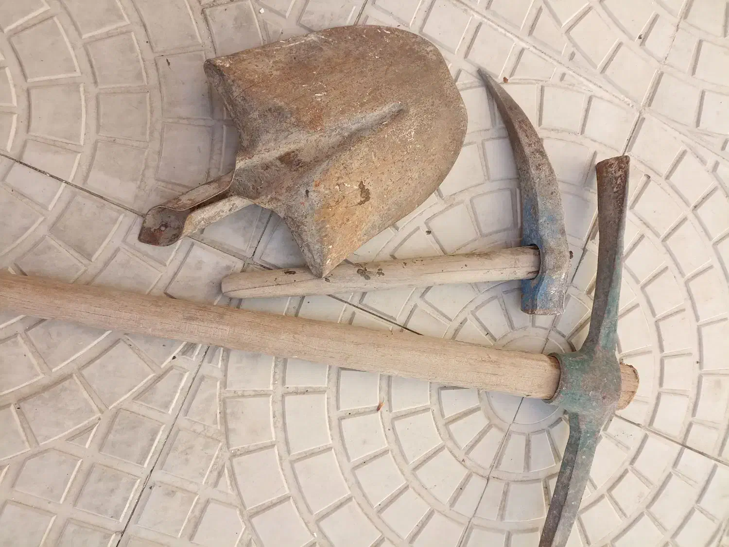 بیل وکلنگ|مصالح و تجهیزات ساختمان|اهر, |دیوار