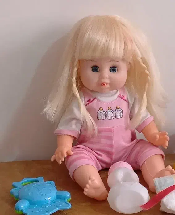 تعدادی عروسک دخترانه واسباب بازی|اسباببازی بچه|تهران, نارمک|دیوار