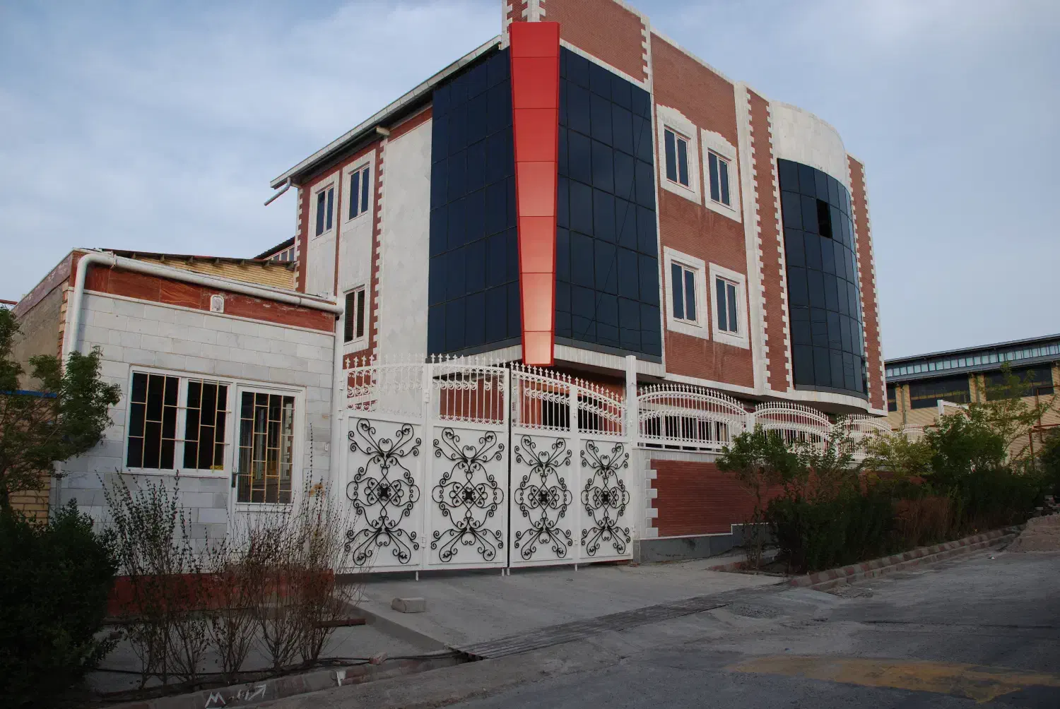 استخدام کارشناس فروش|استخدام بازاریابی و فروش|بستان آباد, |دیوار