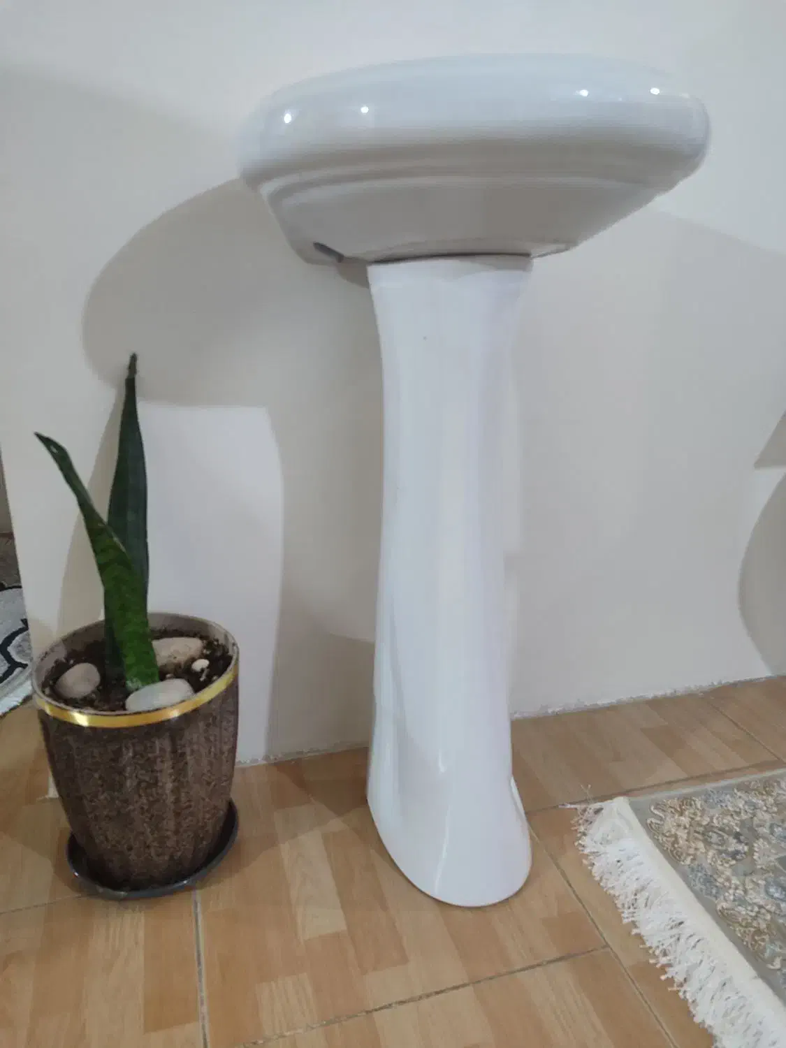 روشویی سرامیکی|لوازم سرویس بهداشتی|محمدیه-قزوین, |دیوار