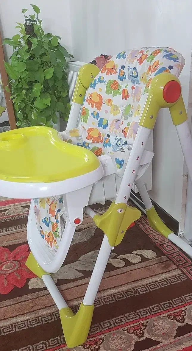 صندلی غذا|تخت و صندلی بچه|قرچک, باقرآباد|دیوار