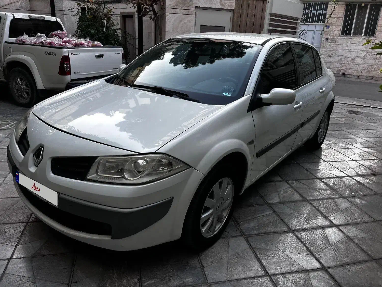 مگان ۲۰۰۰|خودرو سواری و وانت|اصفهان, عسگریه|دیوار