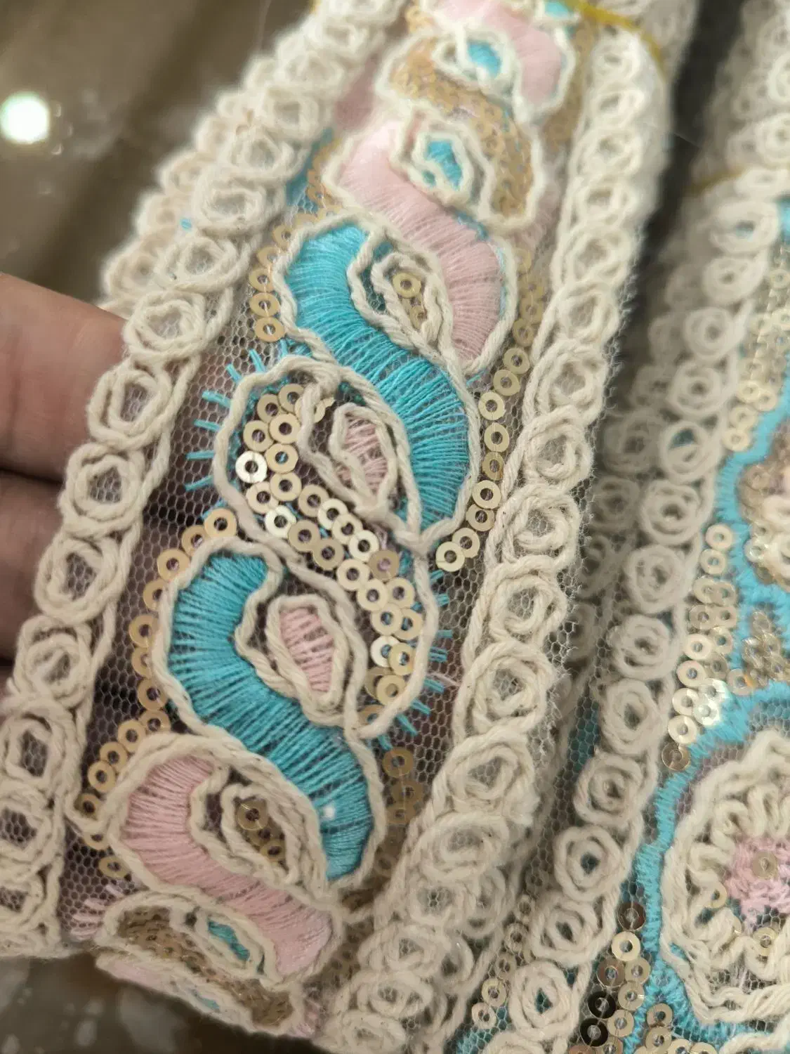 وسایل خیاطی|لوازم خیاطی و بافتنی|رشت, معلم|دیوار