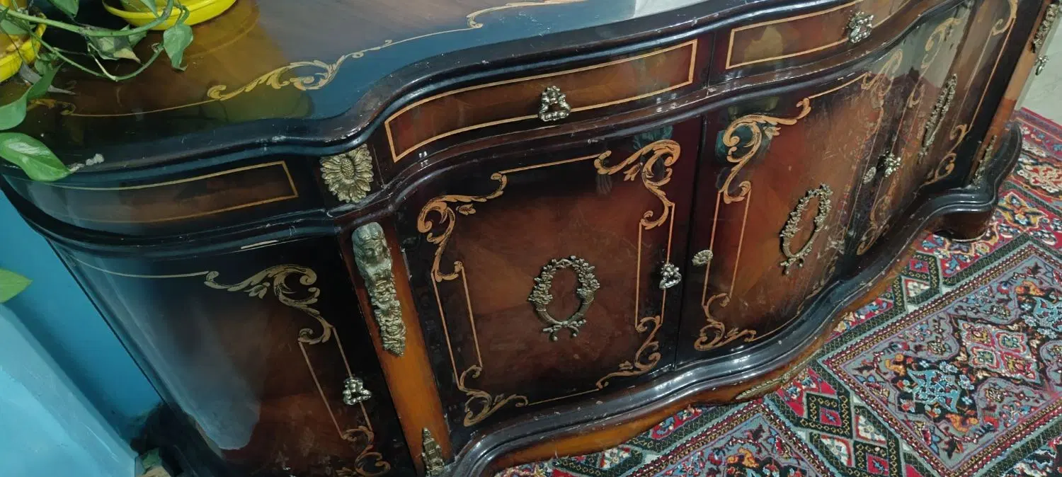 بوفه با چوب قوی و سنگین بسیار شیک و جادار|بوفه، ویترین، کنسول|تهران, قصر فیروزه ۲|دیوار
