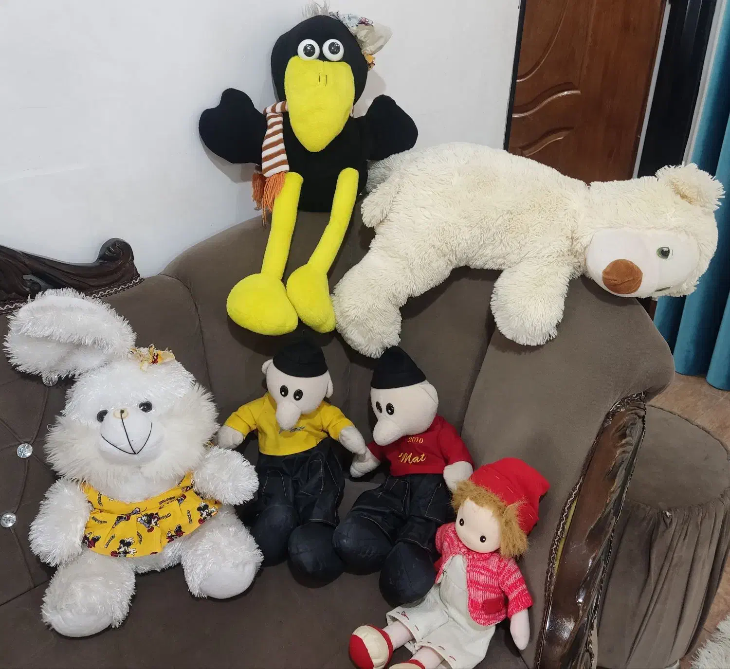 اسباب بازی|اسباب‌‌بازی|خان ببین, |دیوار